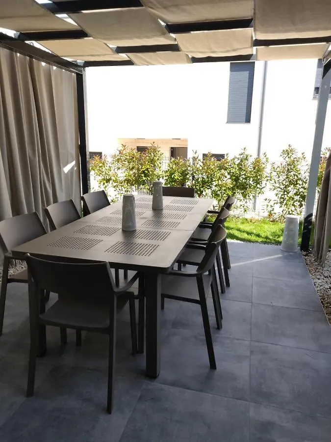 Apartment Pinna Residence - Datul Pula